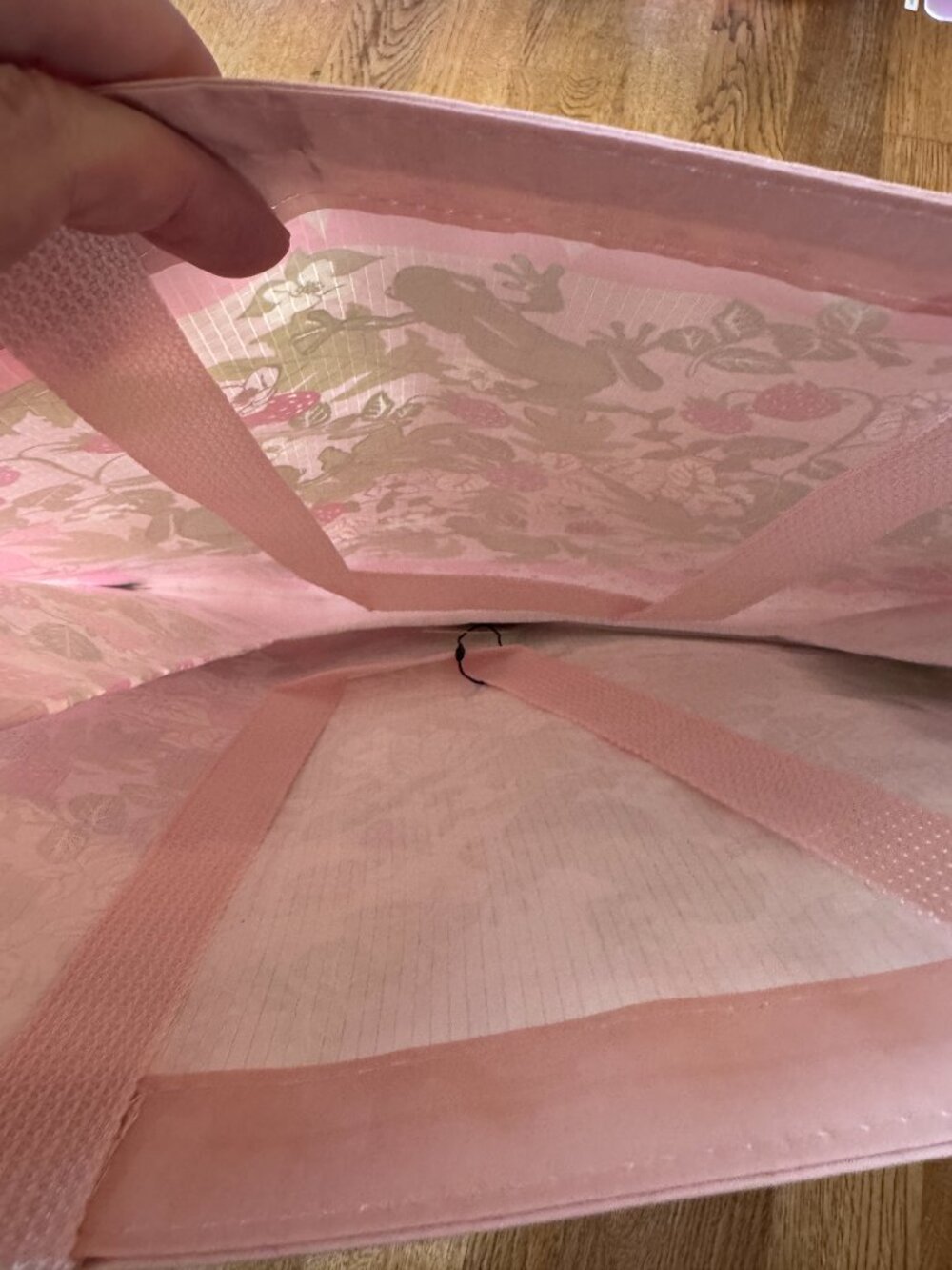 Vera Bradley Market Tote Frogberry Garden NWT - Picture 5 of 5